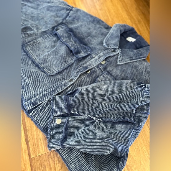 Maisie Vintage Style Navy Corduroy Cropped Trucker Jacket NWT - Picture 2 of 13